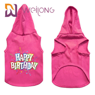 La sudadera con capucha de goma colorida del animal doméstico del cumpleaños de la impresión modificó sudadera con capucha rosada del perro para requisitos particulares
